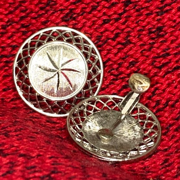 Vintage Silver Filigree Clip-On Earrings With Starburst Design - Picture 1 of 1